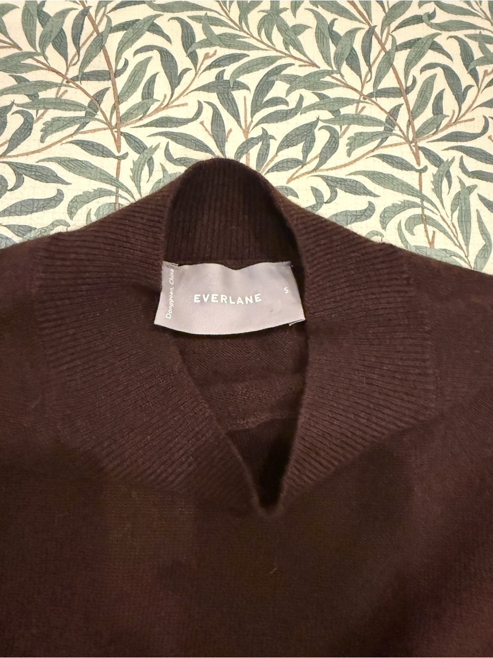 Everlane Wonen’s Crewneck Sweater in Dark Brown